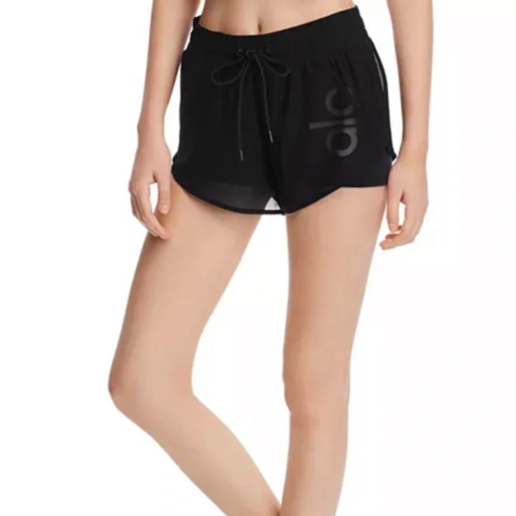 ALO Yoga Pants - Alo Yoga Ambience Layered Graphic Performance Shorts